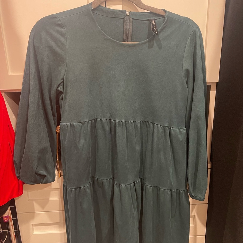 Zara Green Tiered Sundress with Cuffed 3/4 Sleeves